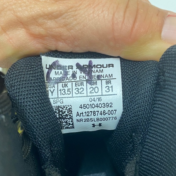 Under Armour Bryce Harper #34 High-top Baseball Cleats Limited Edition size 1Y - Picture 8 of 8